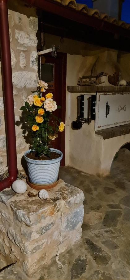 Apartamento Olive Oil Mill Kokkala Exterior foto